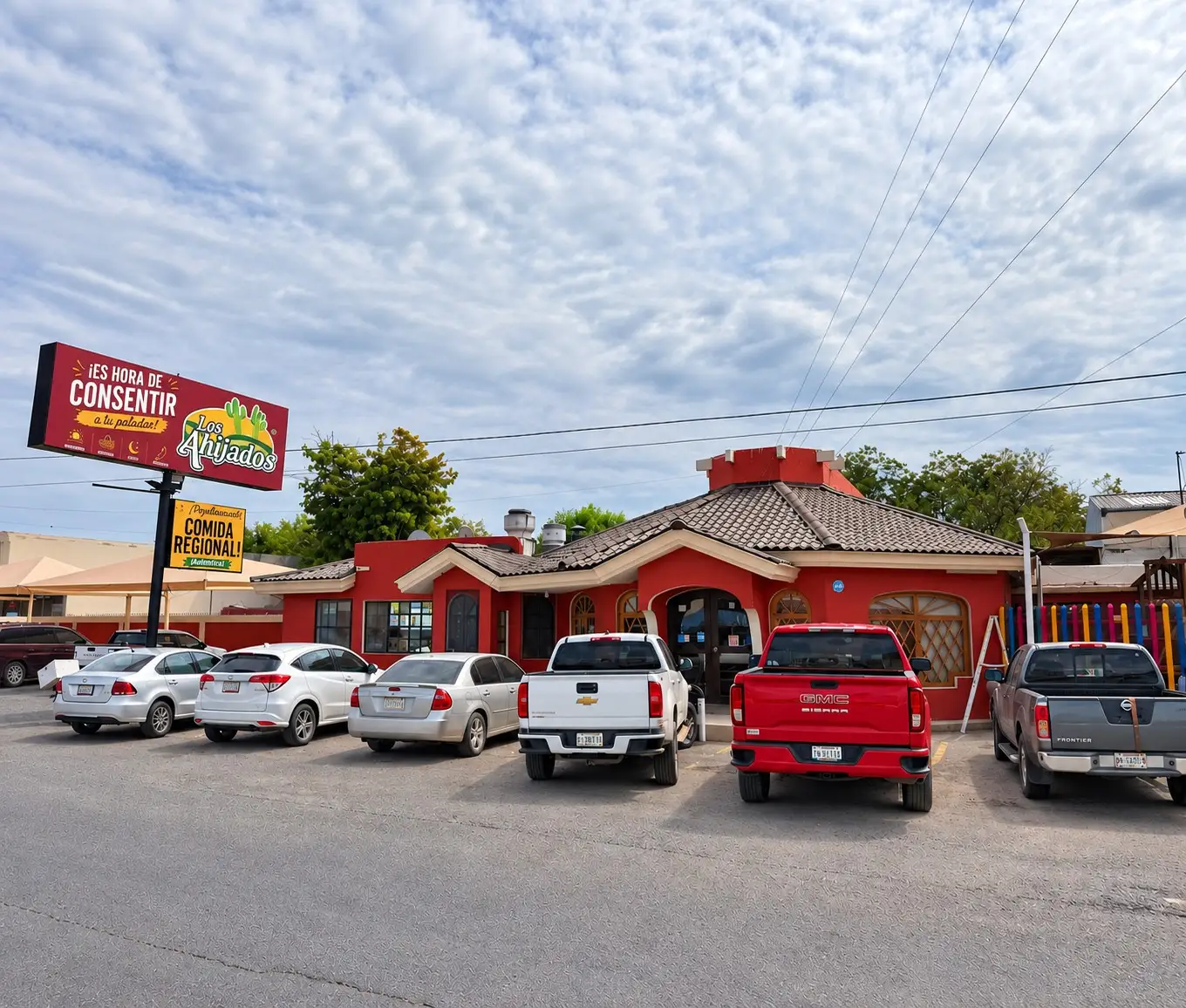 Front of the Los Ahijados restaurant in General Bravo